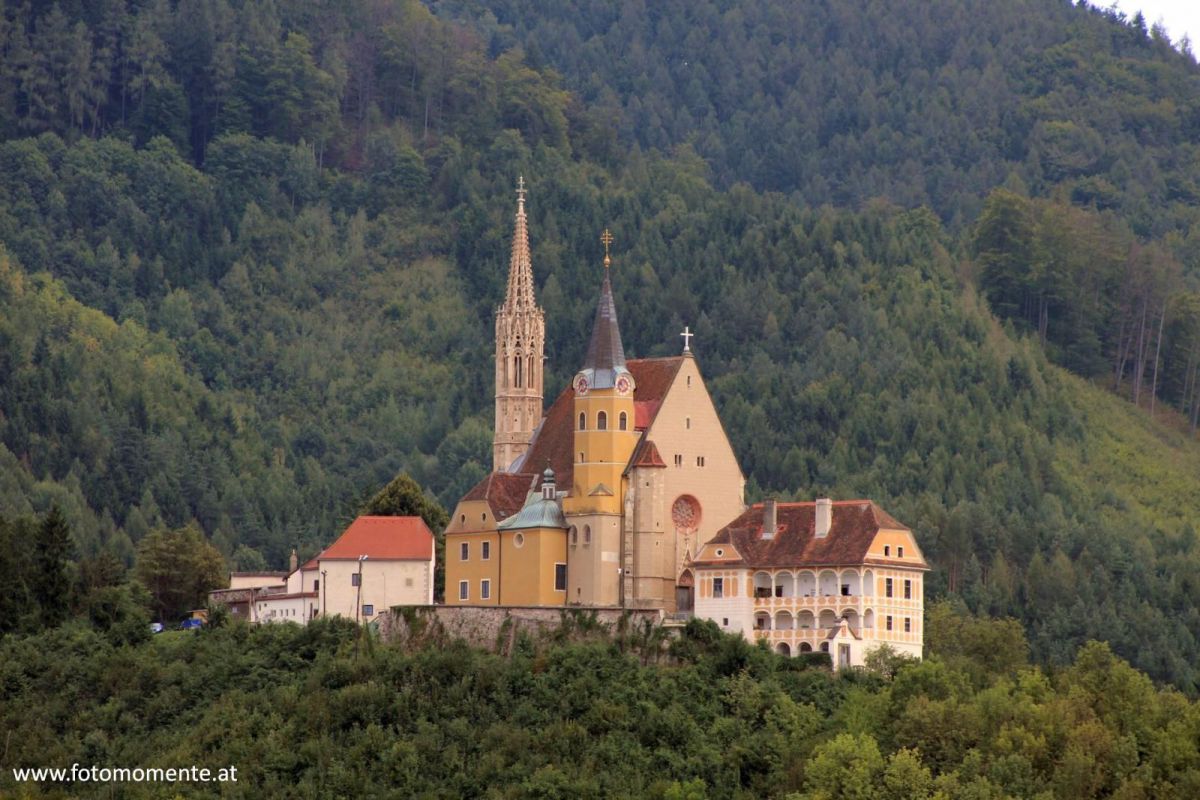 Wallfahrtskirche Maria Straßengel von vorne