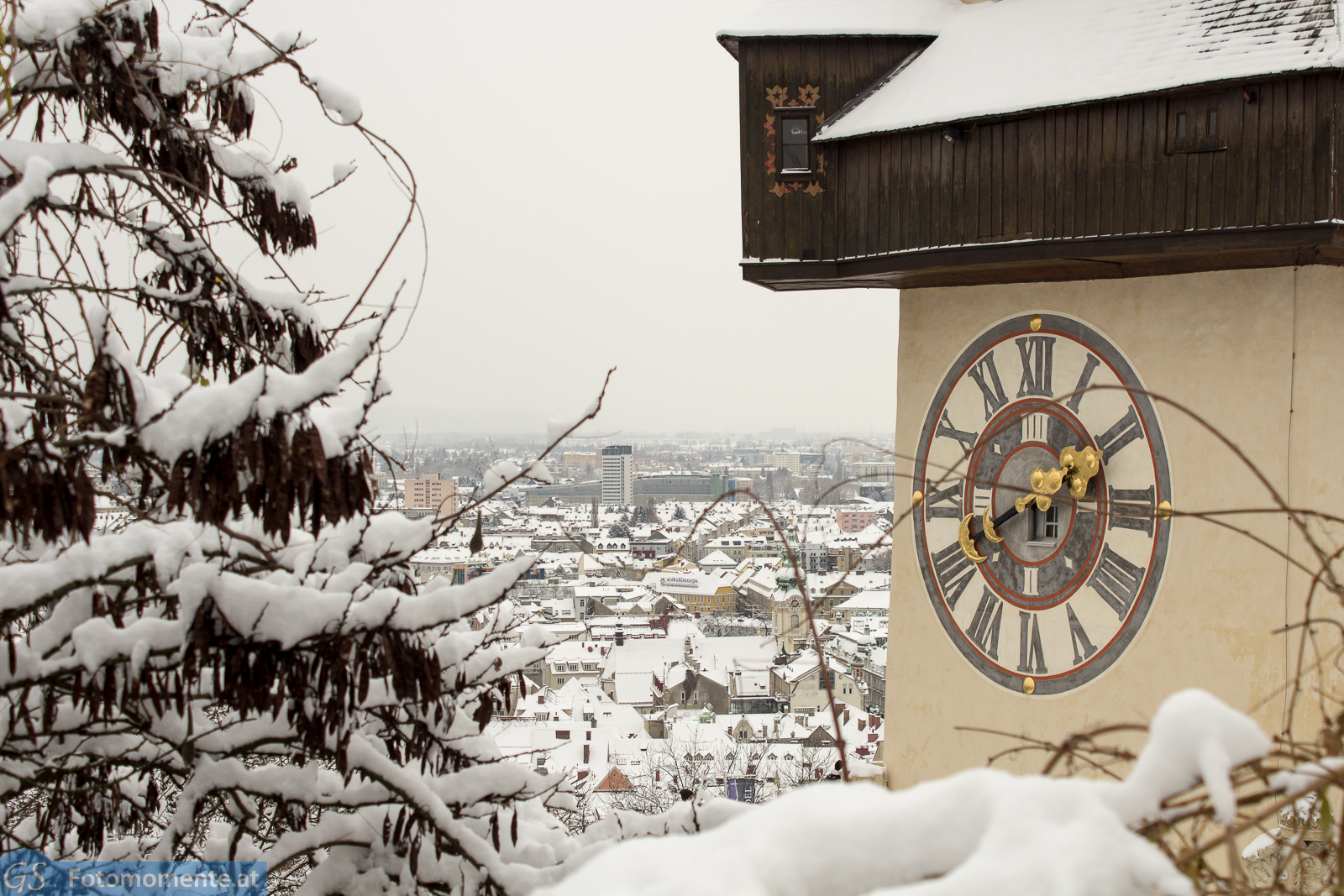 Graz im Schnee Uhrturm im Ausschnitt - Graz im Schnee, Dezember 2014